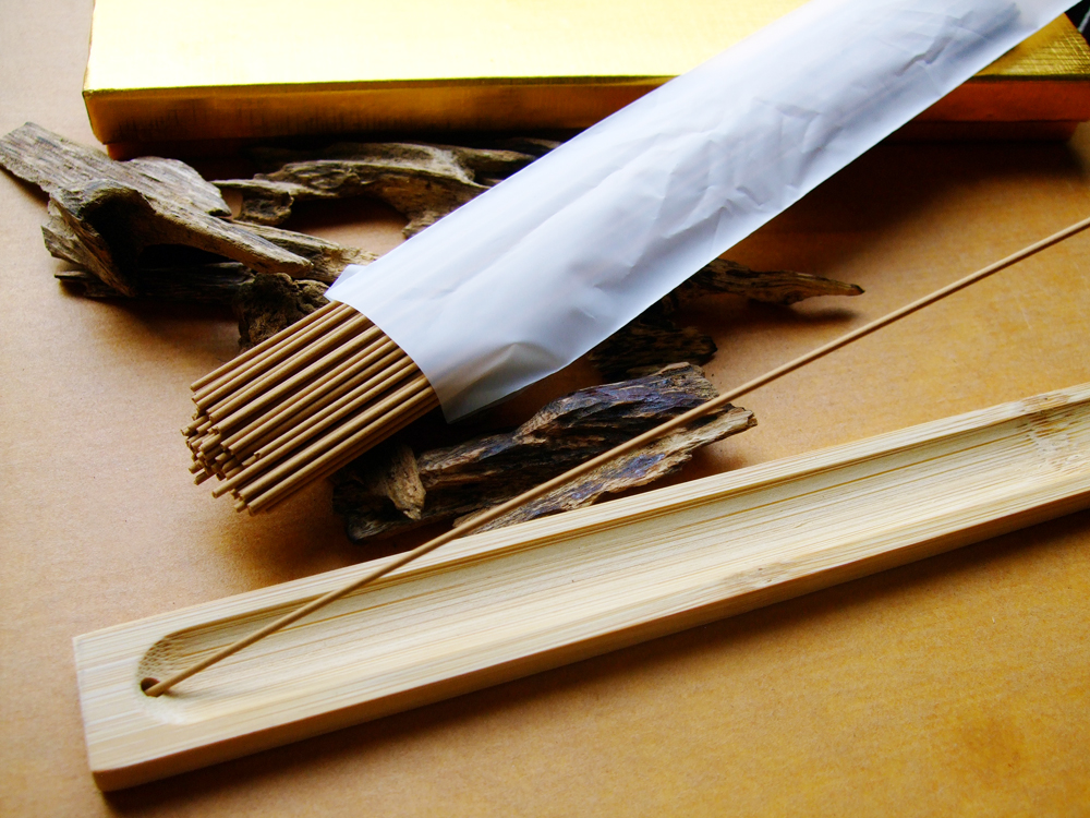Natural Vietnam Oudh Incense S - Car Accessories Rawalpindi avaliação e preço